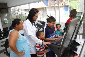 Medellín ciudad inteligente dota con Internet libre a 16 puntos de Metrosalud